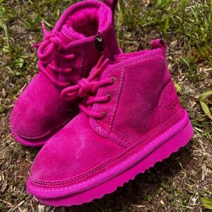 CLEAN UGG size 10c Toddler Pink Neumel Suede Boots shoes